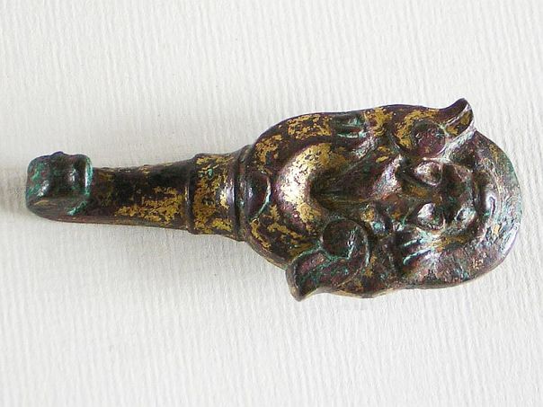 Small Belt hook from the Ordos region - (2682)